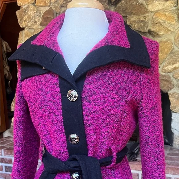 Black Rivet Fuchsia and Black Button Down Coat - Picture 2 of 13